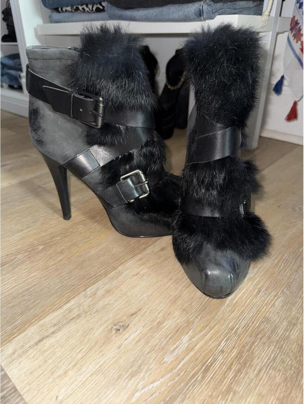ASH “Emma” Black Leather & Real Rabbit Fur Platform Ankle Booties EU 38.5